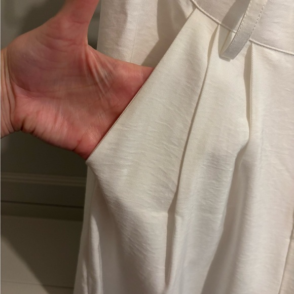 Elegant Linen-Like White Wide Leg Pants - Picture 7 of 8